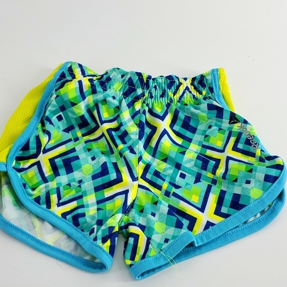 Reebok girls active shorts size 5 - Picture 2 of 5